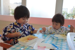 院内保育所バンビーニで夏祭りを開催しました。